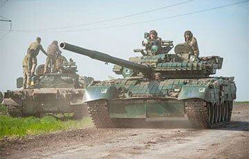 Бойцы 93-й бригады устроили военный «парад» на трофейных танках оккупантов
