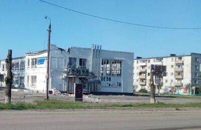 Минулої доби окупанти 22 рази обстрілювали Луганщину: Гайдай опублікував фото нових руйнувань