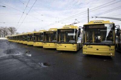 В Киеве несколько маршрутов городского транспорта возобновили работу