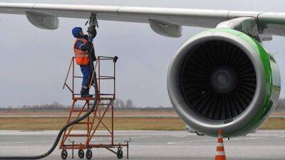 Керосинее небо: Минэнерго хочет урезать авиакомпаниям льготы на топливо