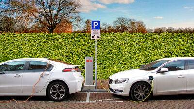 ЕС может запретить регистрацию любых транспортных средств кроме электромобилей с 2035 года