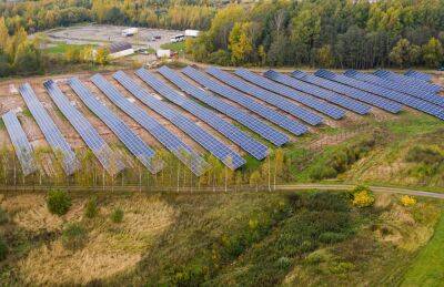 Пик зелёной энергии: в Литве продано два солнечных парка за полчаса