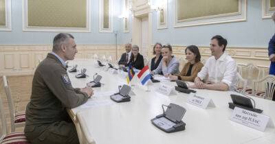 Виталий Кличко встретился с министрами иностранных дел Германии и Нидерландов