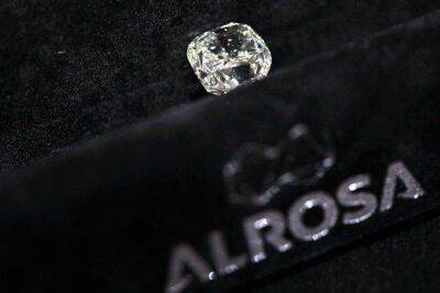Блумберг: санкции против "Алросы" привели к росту цен на алмазы на 20%