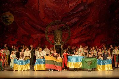 Впечатляющий концерт харьковских артистов на сцене Национального театра оперы и балета Литвы. Часть 2