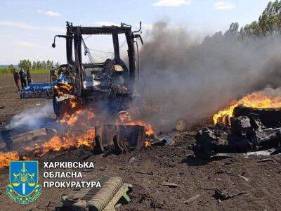В Харьковской области российские оккупанты попали ракетой в трактор, который работал в поле, 26-летний тракторист ранен – полиция