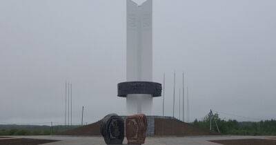 На Черниговщине снесут монумент, посвященный "сестрам" Украине, России и Беларуси