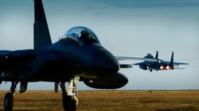 Украина просит страны НАТО учить летчиков ВСУ управлять западными самолетами