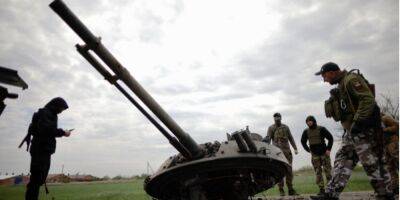 Отбили 18 атак. ВСУ уничтожили 13 танков и вертолет оккупантов на Донбассе — штаб ООС