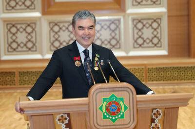 Г.Бердымухамедов провел Межпарламентский Форум ЦА+РФ и получил два ордена, медаль и премию