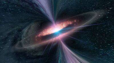 Ученые зафиксировали сверхмассивную черную дыру в центре нашей галактики (Фото)