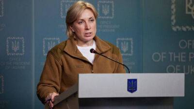Украина договаривается об эвакуации 60 человек из "Азовстали"