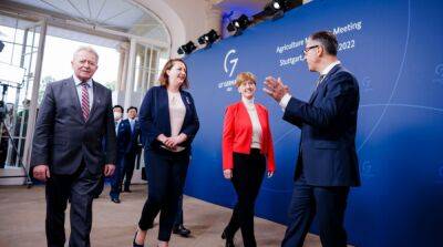 G7 обещает оборонную помощь Украине и изолировать россию — Reuters