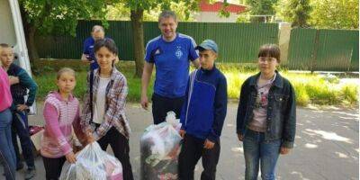 Экс-футболисты Динамо привез гуманитарную помощь в Краматорск — фото