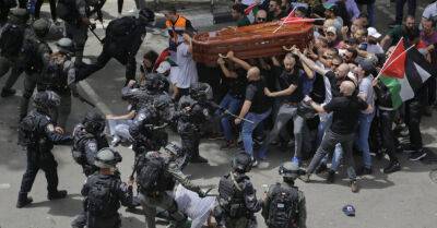 Жозеп Боррель - Джен Псаки - В Израиле полиция избила участников похорон палестинской журналистки - rus.delfi.lv - США - Израиль - Палестина - Латвия - Восточный Иерусалим