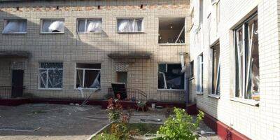 Оккупанты нанесли ракетные удары по Ахтырке: есть раненые и много разрушений