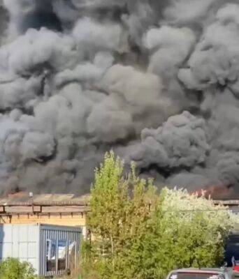 Під Новосибірськом сталася велика пожежа на хімзаводі