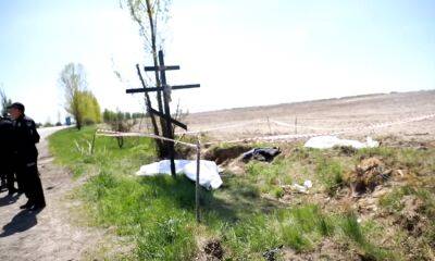 Среди погибших был иностранец: под Киевом раскопали еще одну братскую могилу
