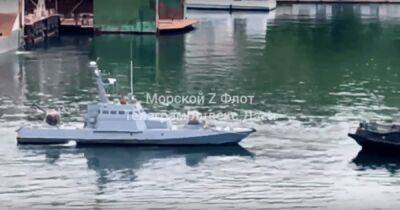 Войска РФ перевели артиллерийский катер ВМСУ в оккупированный Севастополь (видео)