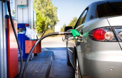 Правительство отказалось от госрегулирования цен на бензин и дизель