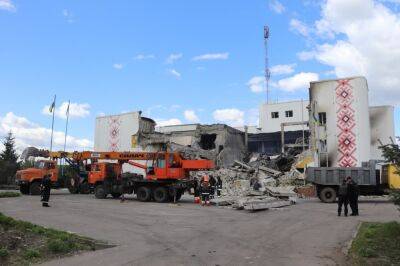 Оккупанты продолжают обстрелы Дергачевской громады: есть новые разрушения, но без жертв