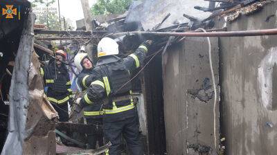 Ракетный удар по Николаеву: возник пожар в частном секторе, есть пострадавший