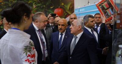 Беларусь представляет на выставках в Баку уникальный национальный павильон