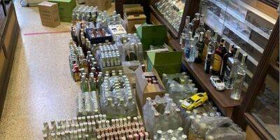 «Торговля шла полным ходом». Полицейские изъяли в харьковском магазине водку и коньяк на 150 тысяч гривен