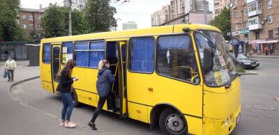 У Києві днями здорожчає проїзд майже у всіх маршрутках: коли і на скільки