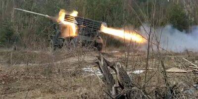 Украинские военные отразили десять вражеских атак на Донбассе