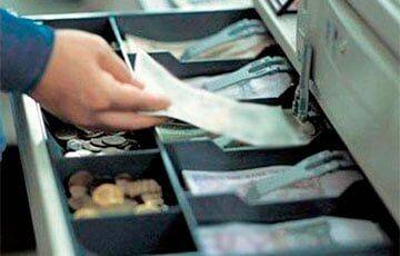 В Барани продавец положила в кассу поддельные деньги, чтобы скрыть недостачу