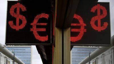 Евро стремится к паритету с долларом США. Что будет с курсом дальше