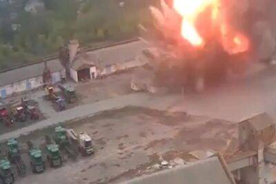 Ракетный удар по Днепропетровщине: в сети появилось видео разрушений