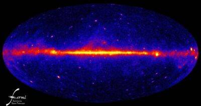 Ученые нашли объяснение странного сигнала, который идет из центра Млечного Пути