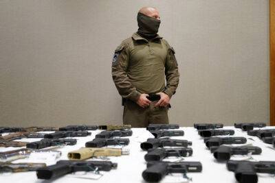 Полиция изъяла крупную партию нелегального оружия из Иордании