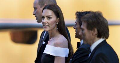 Кейт Миддлтон нарушила королевский дресс-код и потрясла публику: новый выход герцогини