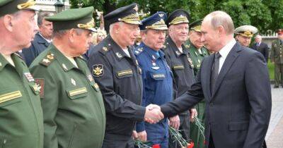 В РФ хотят отменить предельный возраст для службы в армии на фоне войны против Украины