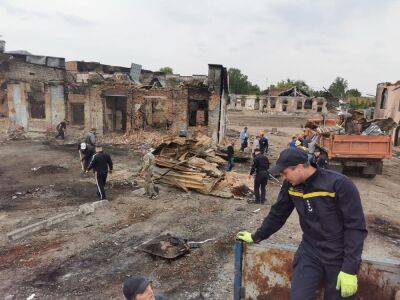 Российские оккупанты больше часа обстреливали Сумской район из "Градов"