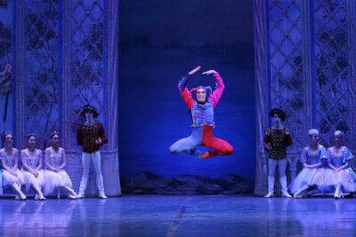 «Русский балет». «Лебединое озеро»