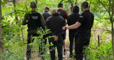 €10 тысяч за побег: на Буковине вскрыли схему незаконного выезда мужчин из Украины (фото)