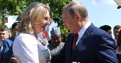 Танцующая "подруга" Путина ушла из "Роснефти" вслед за Шредером