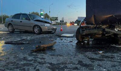 В Тюмени четыре человека пострадали в ДТП, столкнулись три машины