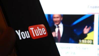 YouTube заблокировал тысячи каналов, где войну называли "спецоперацией"