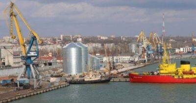 ВС РФ пытаются разблокировать порт в Мариуполе и вывезти оттуда зерно и металл на $170 млн