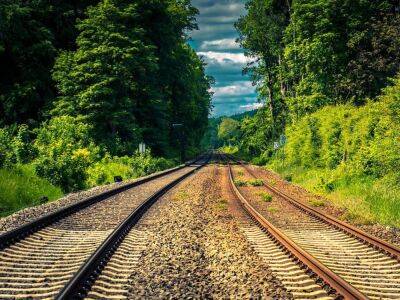 Украина начнет строительство железной дороги с европейской колеей – Шмыгаль