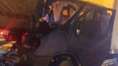 Два человека попали в больницу после ДТП с фурой под Костромой