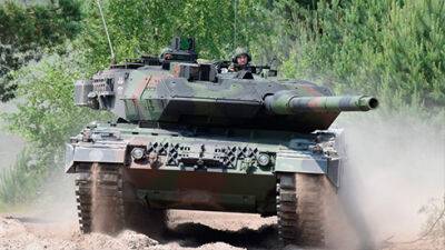 В Германии заявили, что ошеломлены обвинениями Польши в невыполнении обещания по танкам