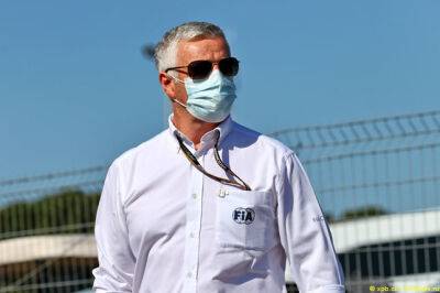 Дерек Уорик – третий стюард Гран При Монако