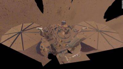 NASA опубликовало прощальное селфи марсианского модуля InSight