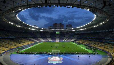 Большой футбол в столице Украины: «красный» Киев и ошибки Кариуса